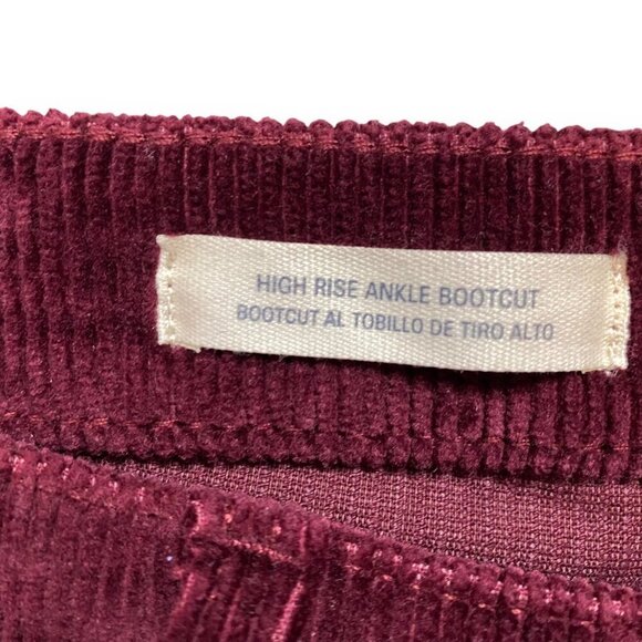 Universal Thread Corduroy High Rise Bootcut Pants Womens Size 24 Berry Red NEW - Picture 12 of 15